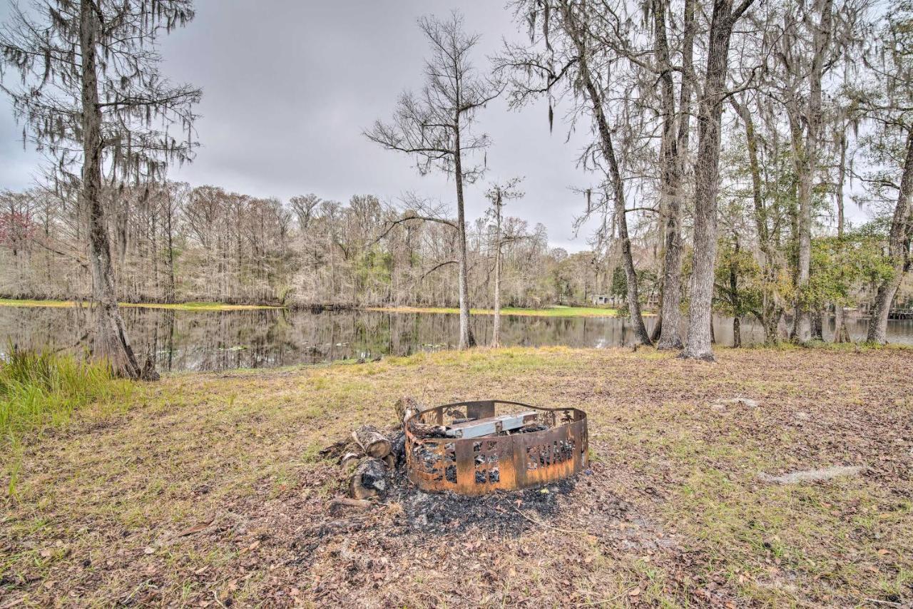 Unplugged Withlacoochee Riverfront Retreat! Bushnell Exterior photo